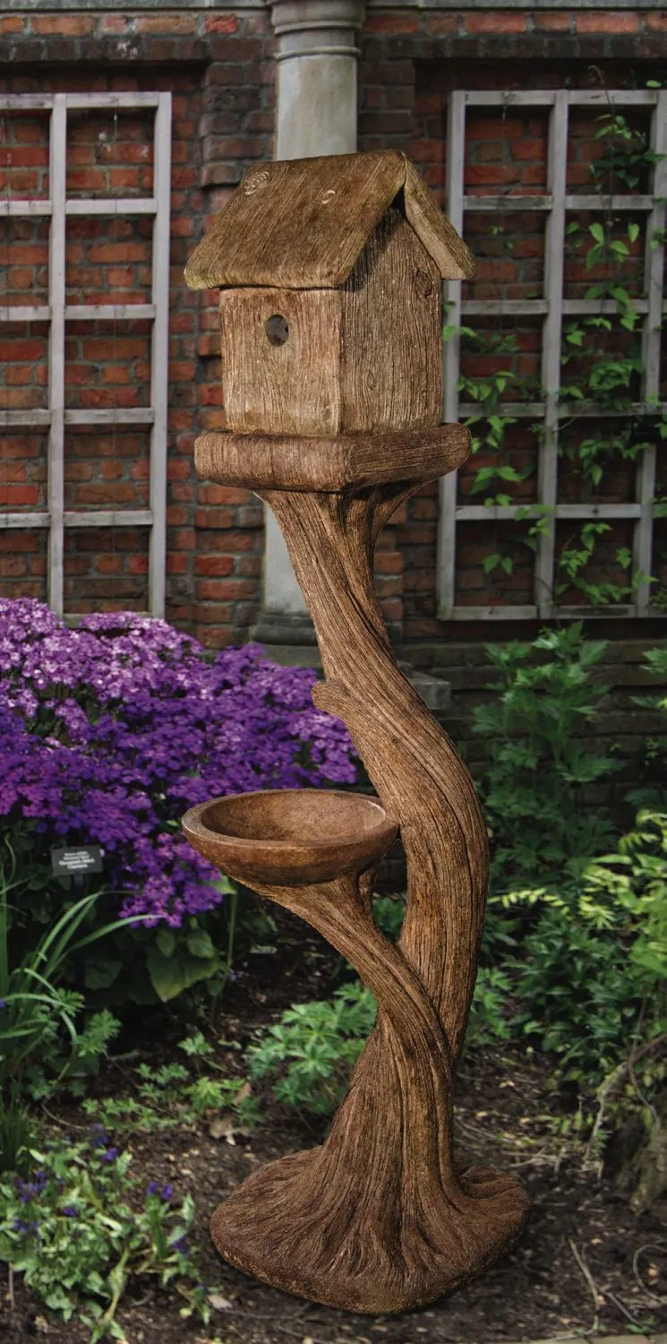 Birdhouse with Birdbath